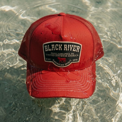 Caps - Black River Foundry Trucker (rød)