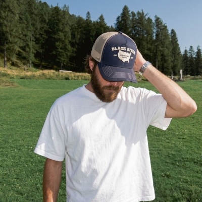 Caps - Black River America Trucker (marineblå/kremfarget)