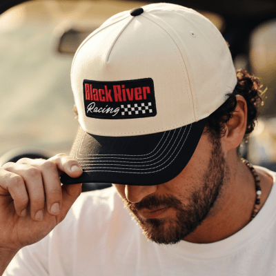 Caps - Black River Racing Cotton Snapback (offwhite/svart)