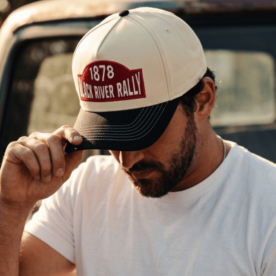 Caps - Black River Louisville Cotton Snapback (offwhite/svart)