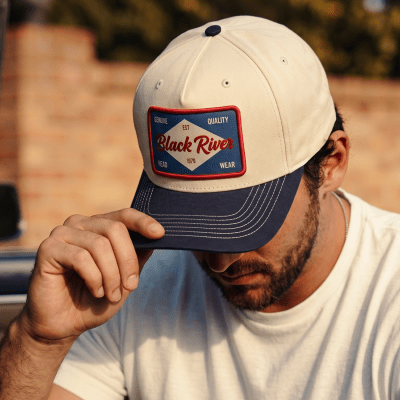 Caps - Black River Atlanta Cotton Snapback (off-white/marineblå)
