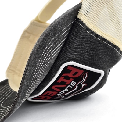 Caps - Black River Hare Washed Trucker (svart/kremfarget)