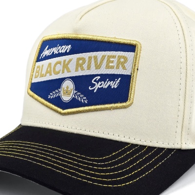 Caps - Black River Omaha Cotton Snapback (offwhite/svart)