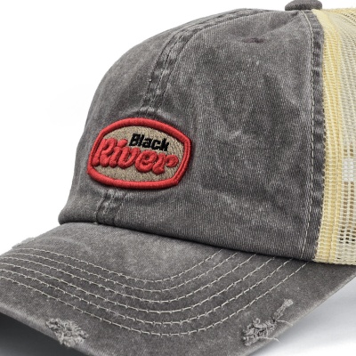 Caps - Black River Portland Washed Trucker (svart/kremfarget)