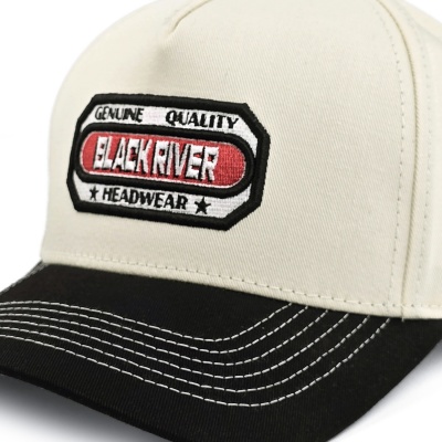 Caps - Black River Richmond Cotton Snapback (offwhite/svart)
