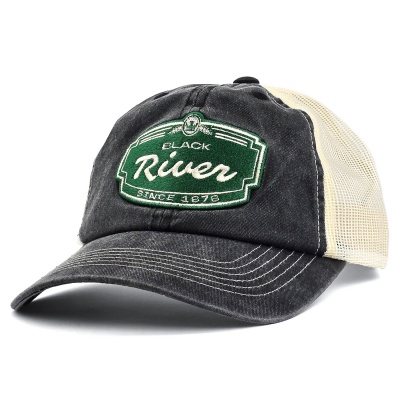 Caps - Black River Sacramento Washed Trucker (svart/kremfarget)