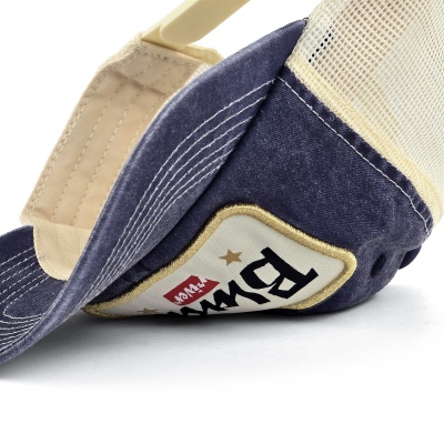 Caps - Black River Toledo Washed Trucker (marineblå/kremfarget)