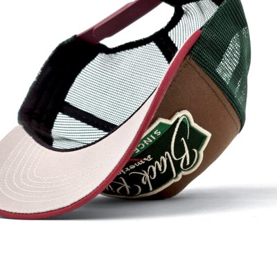 Caps - Black River Outlaw Trucker (brun/grønn/rød)