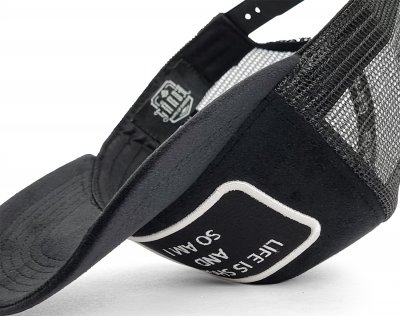 Hette - Gårda Velvet Trucker Life Is Short (svart)