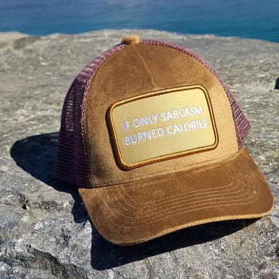Hette - Gårda Velvet Trucker Sarcasm (brun)