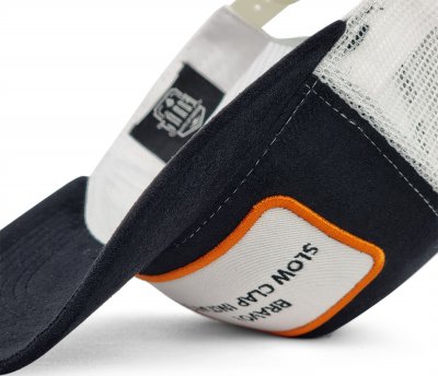 Hette - Gårda Velvet Trucker Slow Clap (svart og hvit)